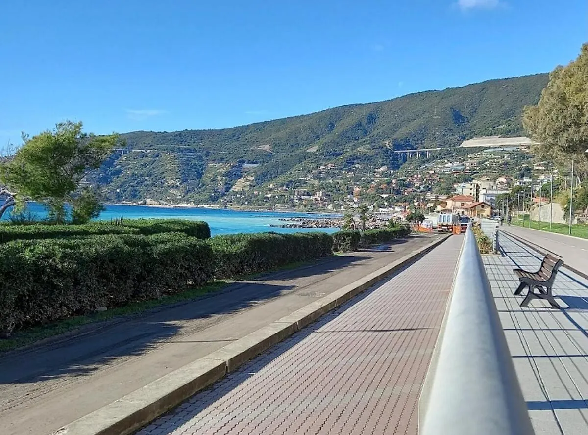 La Prua Apartment Ospedaletti